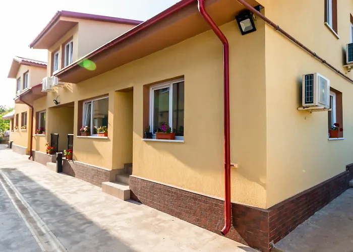 Casa Dinii بيت ضيافة