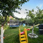 Casa Dinii 3* Konstanca