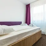 Casa Dinii 3*