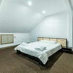 Vendégház Casa Dinii