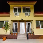 Casa Dinii 3*