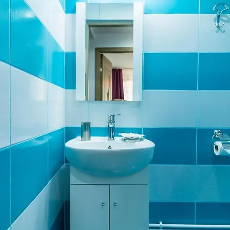 Casa Dinii 4*