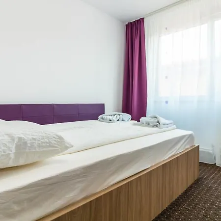 Casa Dinii 3*
