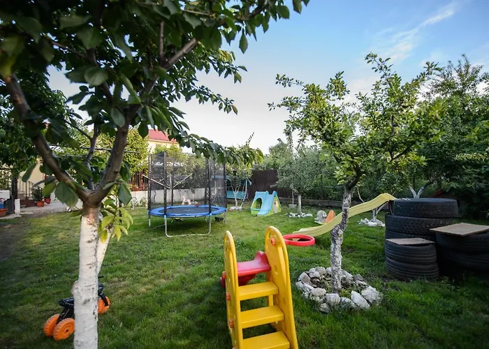 Casa Dinii 3* Constanţa