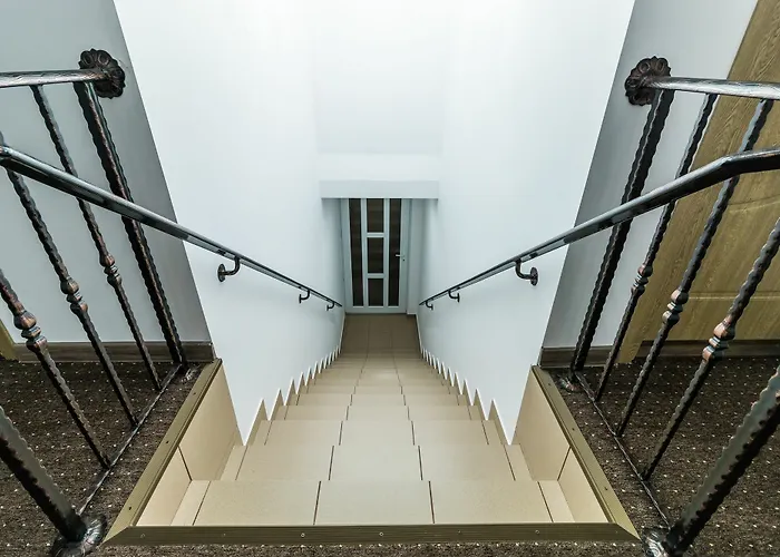 Pensiune Casa Dinii 3*